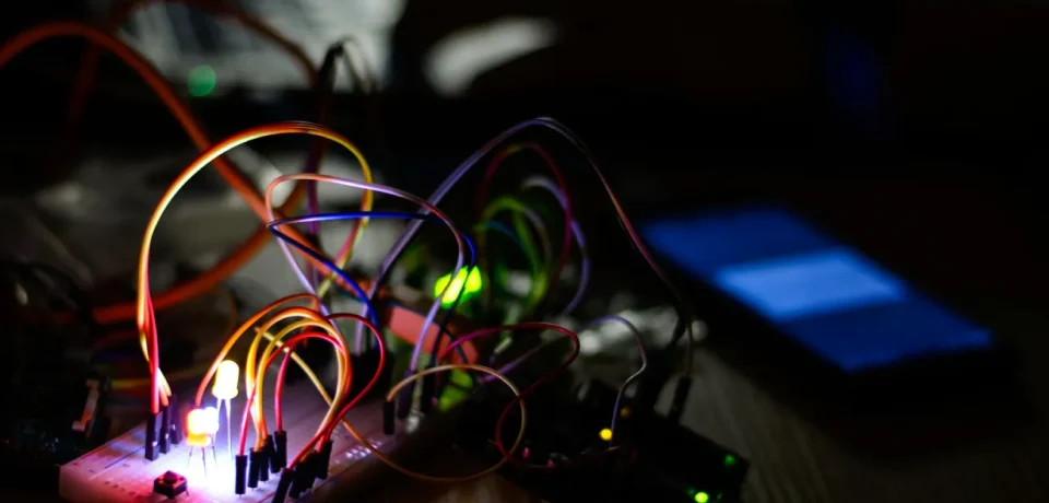 victor-aznabaev-pjTU9Edzc1g-unsplash